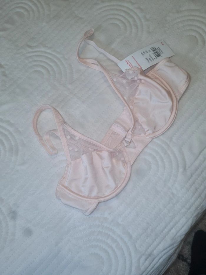 Jolie soutien gorge rose irisé brillant - photo numéro 2