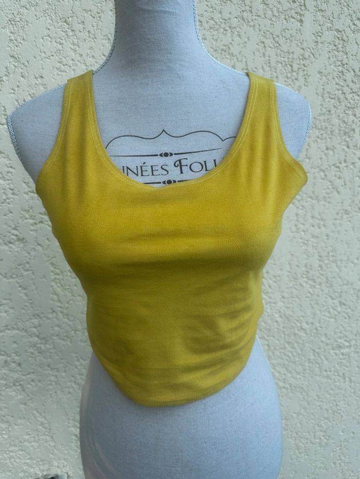 💛 Top court jaune doré – Kader Studio Europe 💛