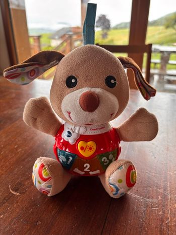 Peluche musicale chant toutou VTech 