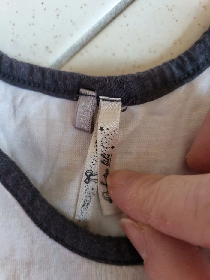 Combinaison short 2 ans - photo numéro 2