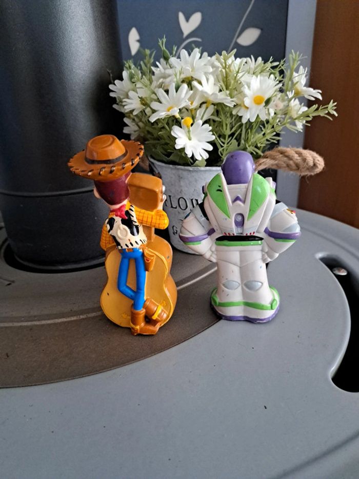 Figurines buzz l éclair et woody - photo numéro 2