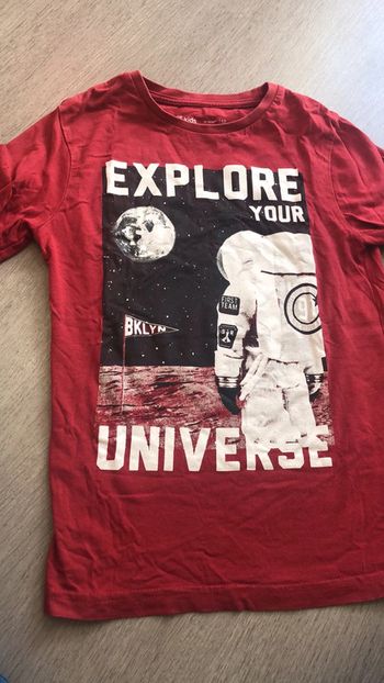 T-shirt cosmonaute rouge