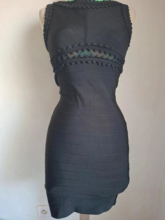 Robe noire bandage, sexy et élégante chic - neuve, taille S - photo numéro 2