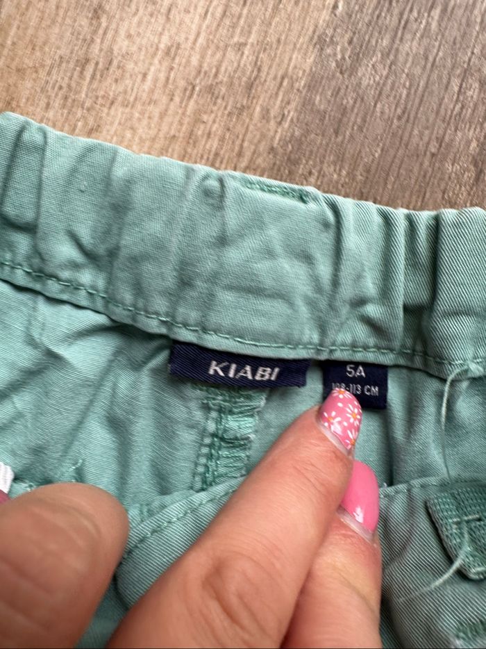 - Short Kiabi - 5 ans - Bon état - photo numéro 4