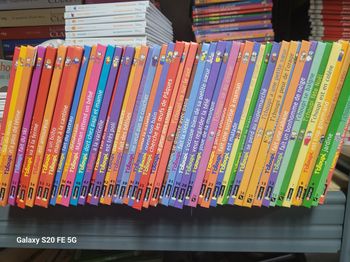 50 livres tchoupi