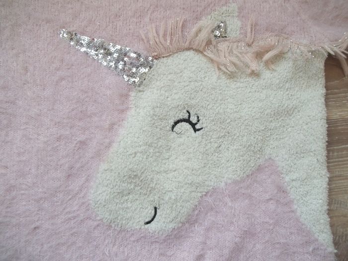 Pull rose licorne Primark 11/12 ans - photo numéro 2