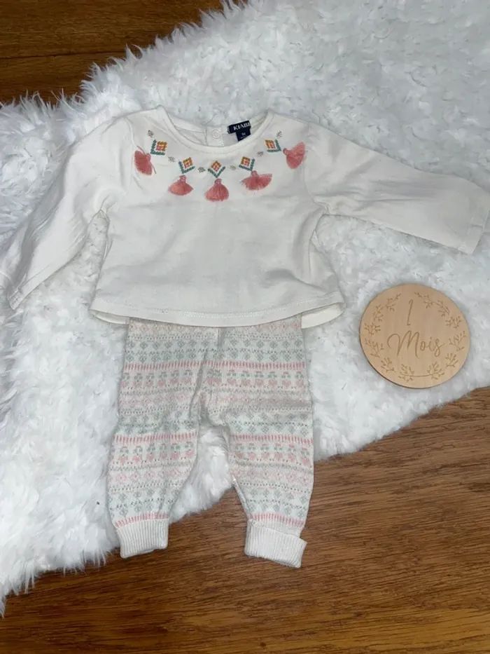Ensemble bébé pantalon + teeshirt manches longues