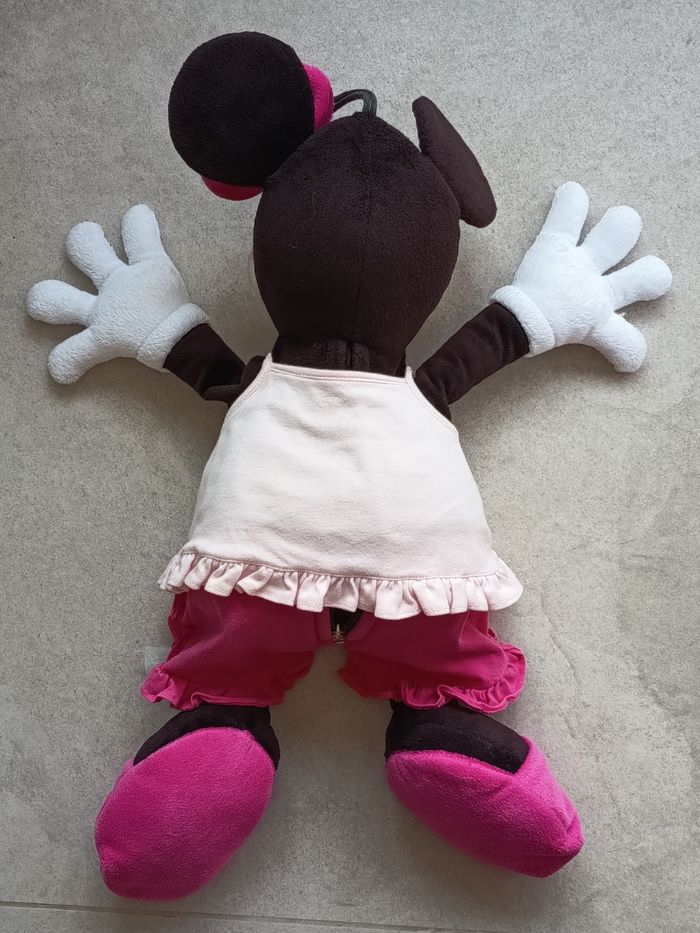 Peluche Minnie range pyjama - photo numéro 4