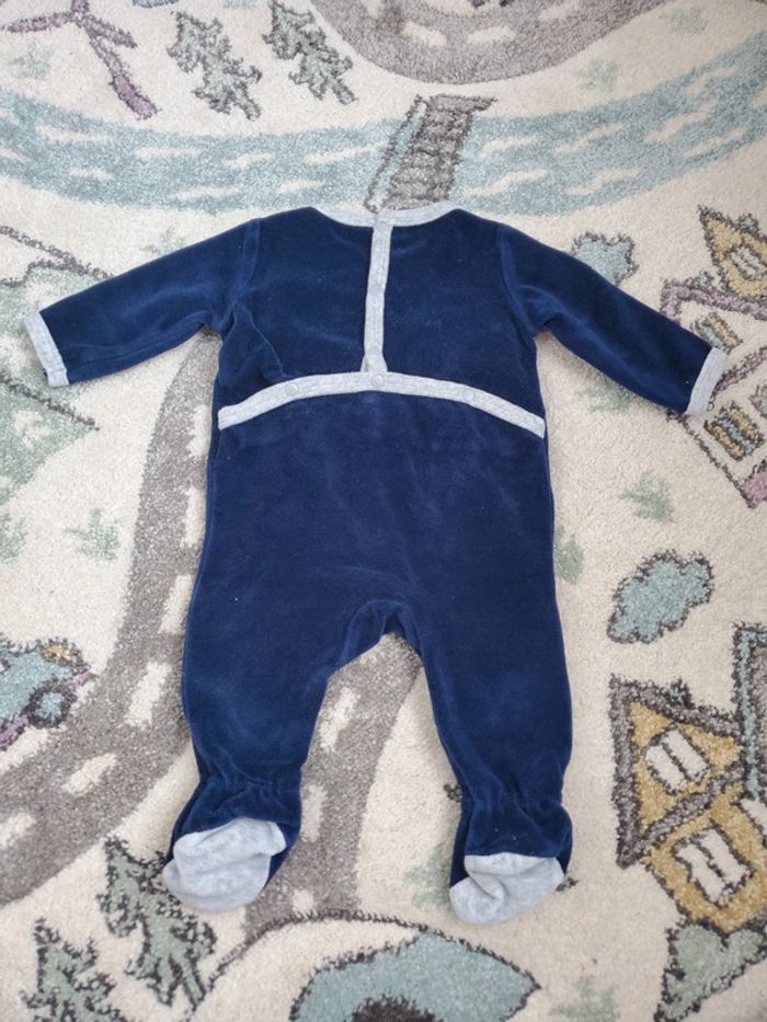 Pyjama 👶🏼 - photo numéro 2