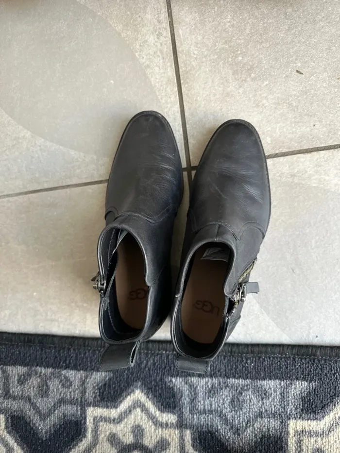 bottines ugg taille 36 cuir - photo numéro 5