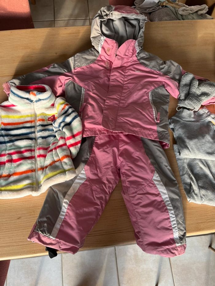Lot ski combinaison polaire 2 ans