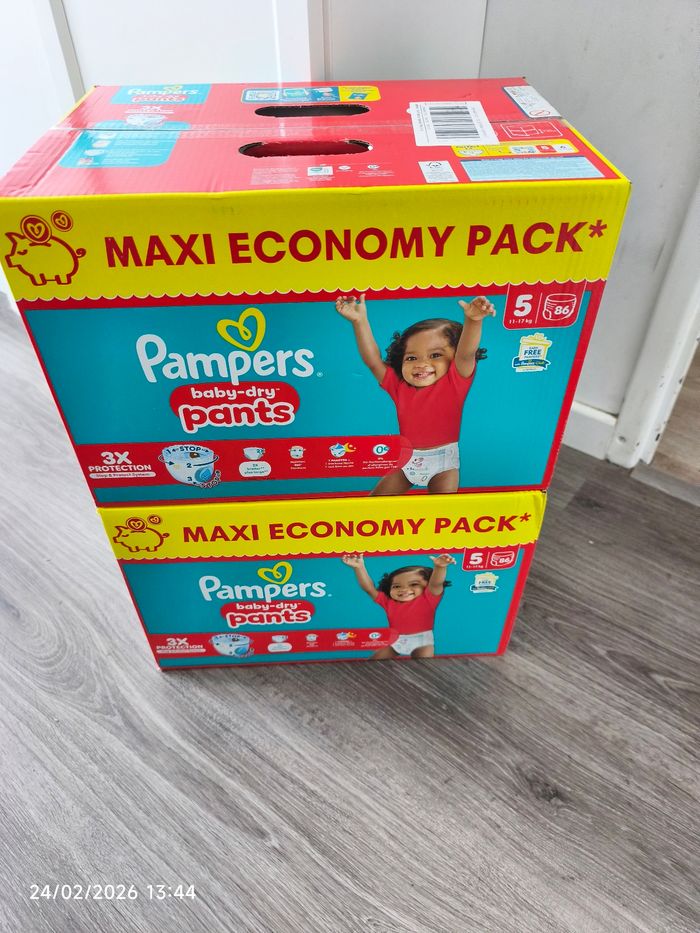 2 cartons Pampers Taille 5