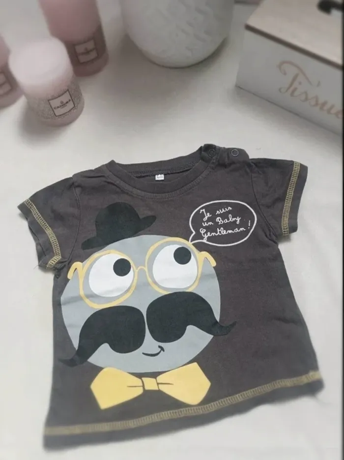 Tee-shirt manches courtes garçon 6 mois