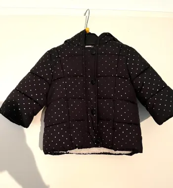 Très belle veste doudoune à capuche bébé fille