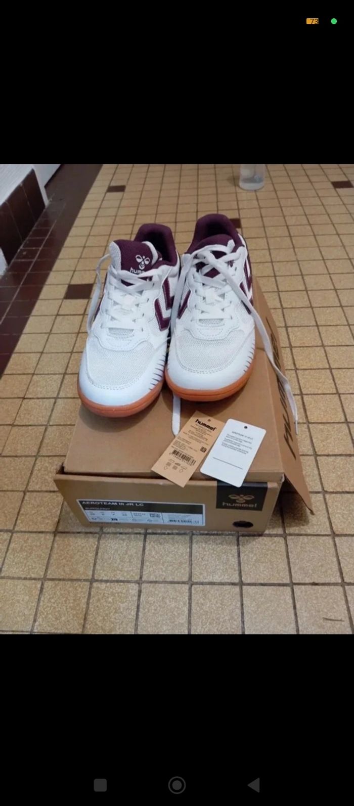 Tennis Hummel  pointure 39 taille plus comme un 38