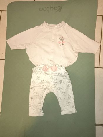 Ensemble "Marie" des Aristochats. Rose pâle et blanc