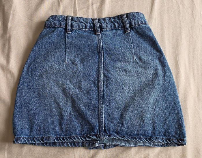 Jupe en Jean Bleue Délavée Boutonnée Effet Destroy XXS - photo numéro 2