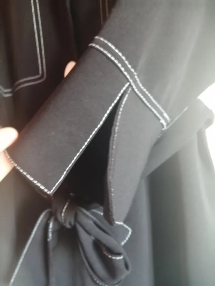 Robe Zara noir et blanche à gros boutons - photo numéro 6