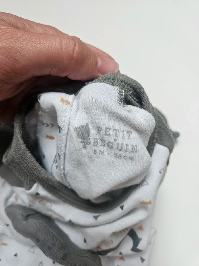 Lot 2 pyjamas taille 6 mois - photo numéro 5