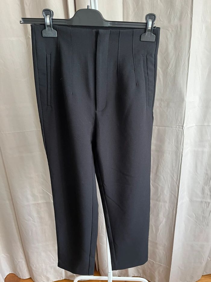 Pantalon taille haute stradivarius t.36