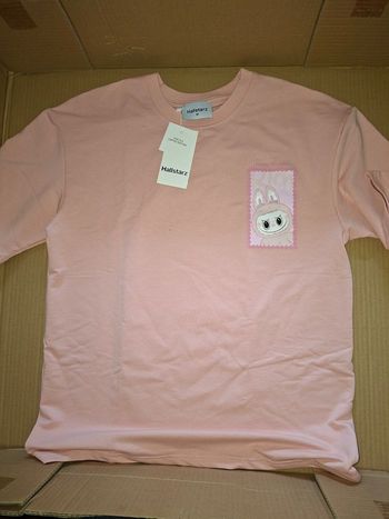 T-shirt rose Hallstarz "Fluffy Monster" - Neuf avec étiquette édition  limitée 