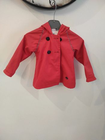 Imperméable rouge 12/18 mois