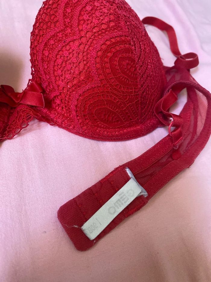 soutien-gorge rouge à coque et à armature, Gemo taille 90 B - photo numéro 3
