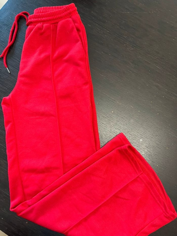 Bas de jogging rouge - en coton peigne T34