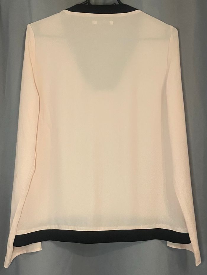 Haut rose pâle et noir »Gémo »manches longues - photo numéro 2
