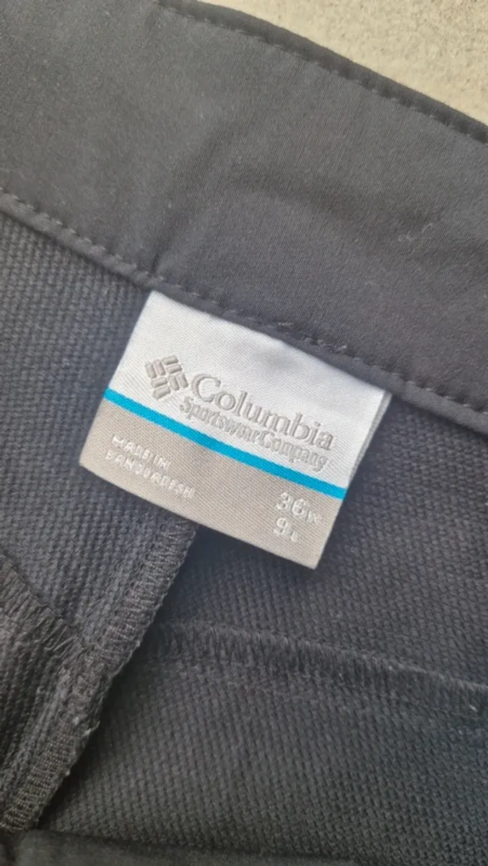 Beau short noir Colombia taille l tres bon etat - photo numéro 4