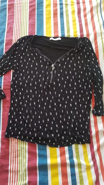 Haut taille 42 cache cache