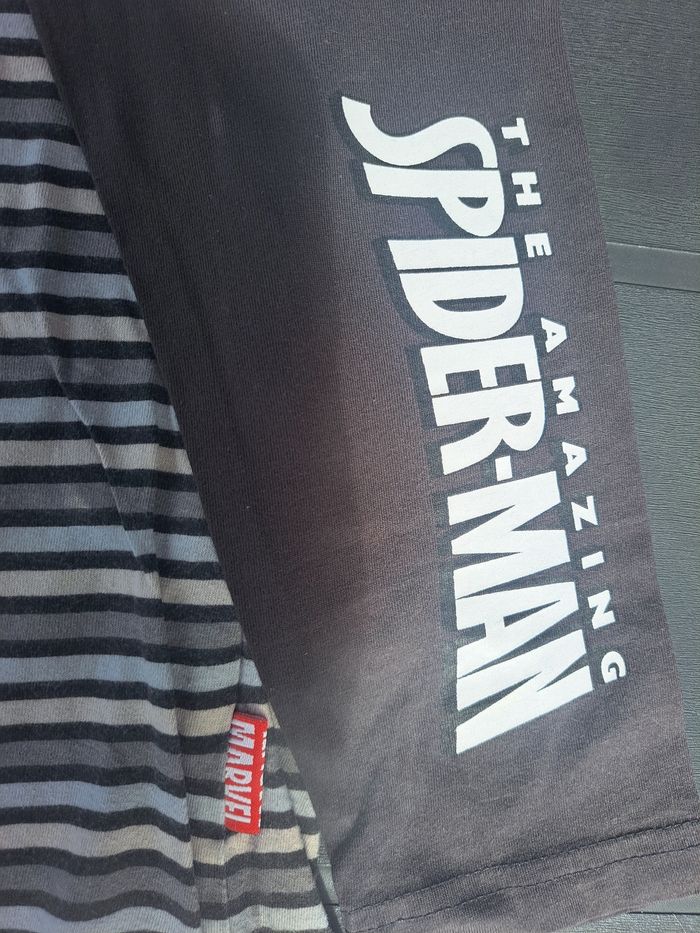 Pull léger "Amazing Spider-man" - photo numéro 4
