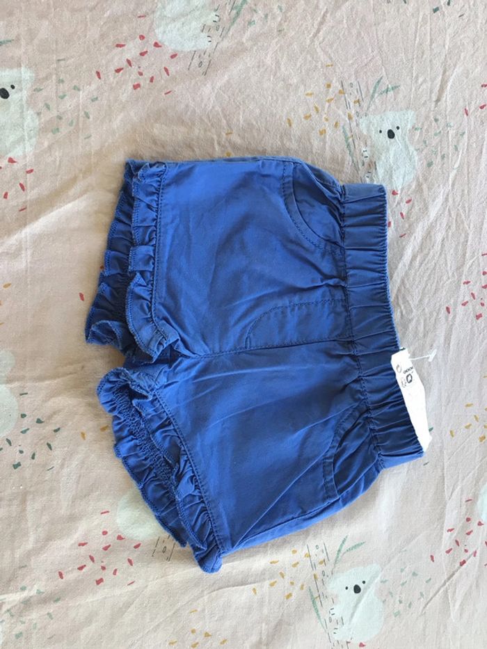 Short neuf