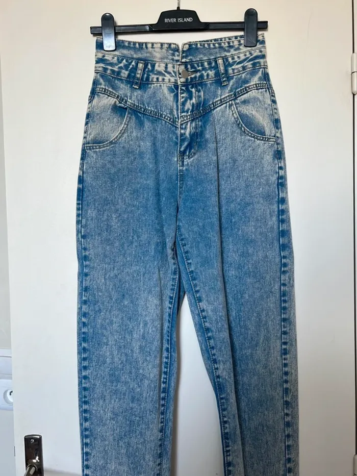 Jean mom T36 👖 - photo numéro 2