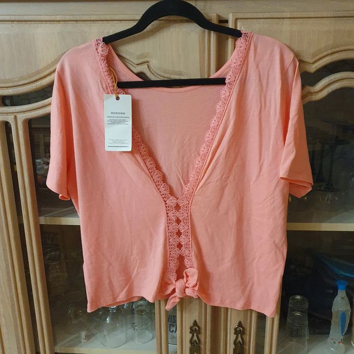 Magnifique haut femme col en V Couleur rose géranium Taille XL Bonobo - photo numéro 4