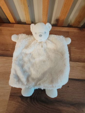 Ours marionnette kaloo ecru
