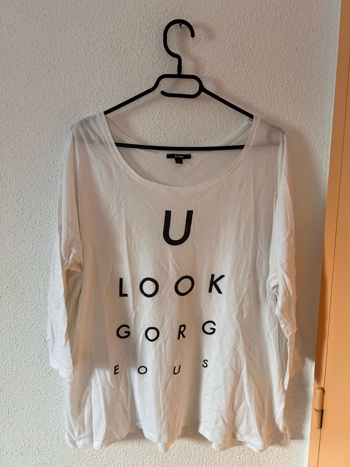 Blouse manches 3/4 blanche à inscriptions Kiabi taille XL