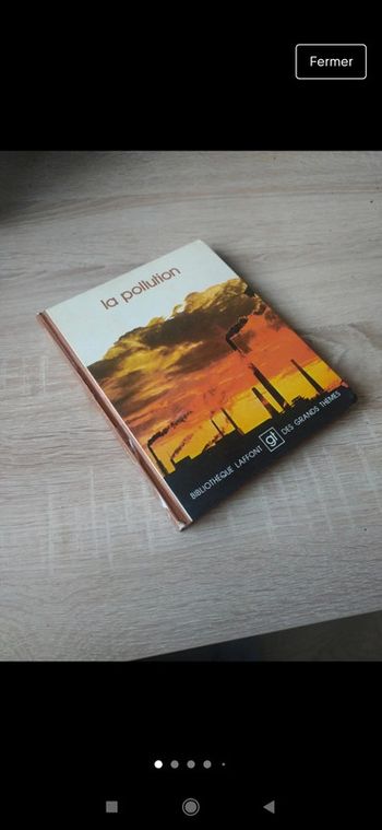 Livre ancien bibliothèque Laffont la pollution vintage