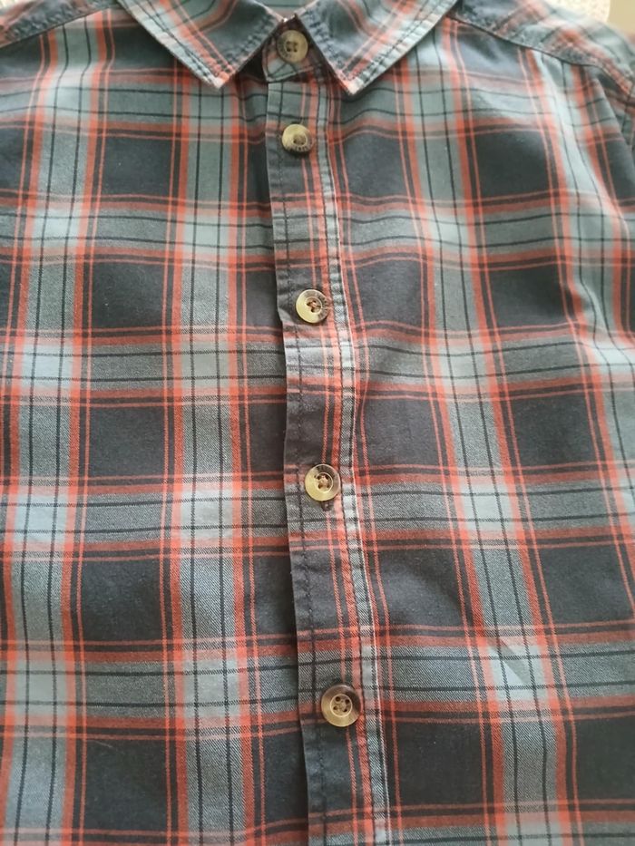 Jolie chemise T 10ans - photo numéro 4