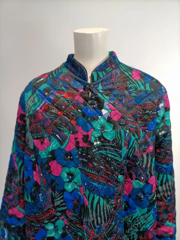 Veste Matelassée Longue - Damart - motifs fleurs bleu, turquoise et rose fushia - photo numéro 6
