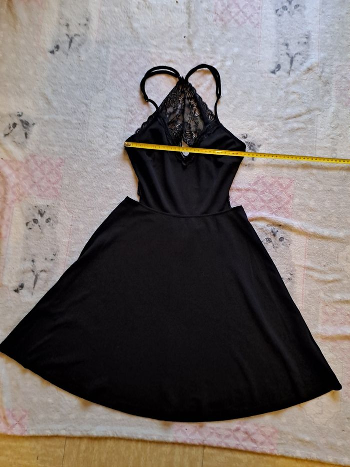 Robe noir - photo numéro 5