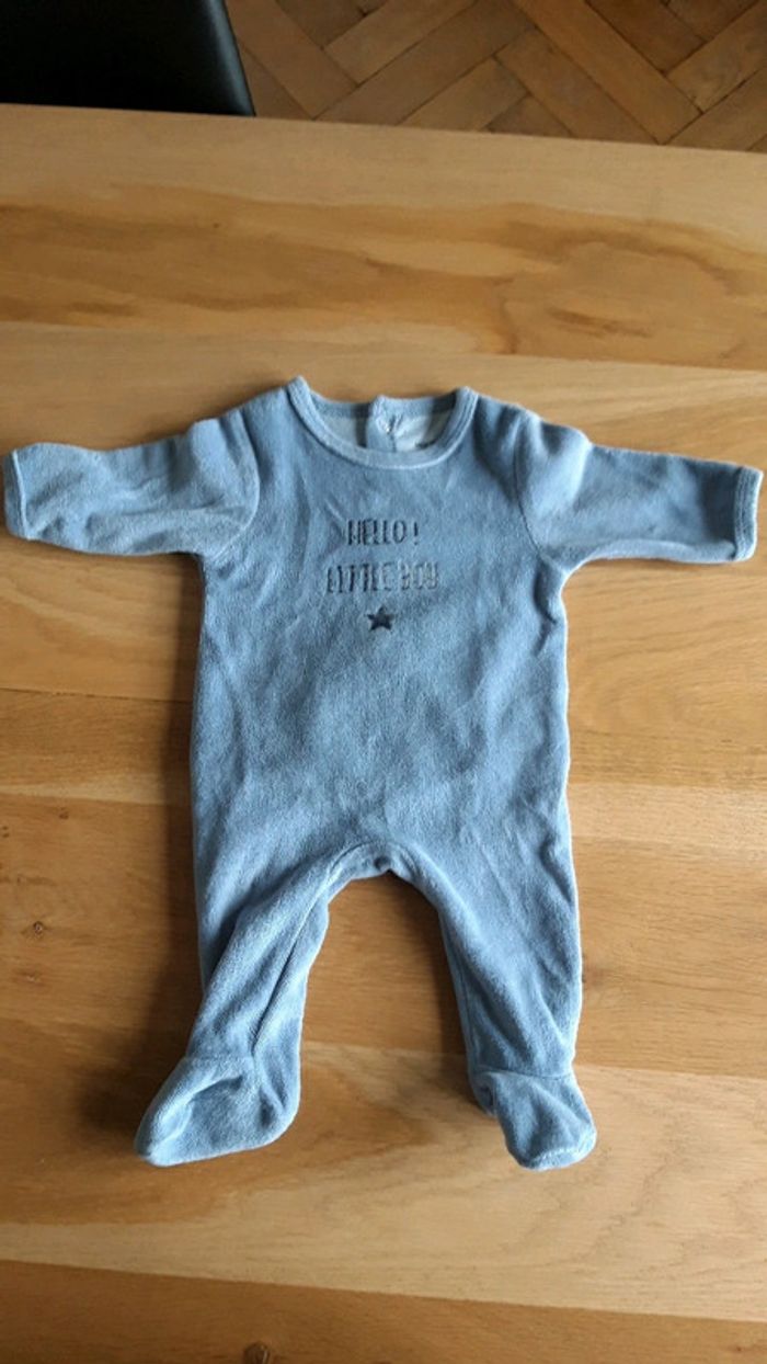 Pyjama taille 1 mois Vertbaudet