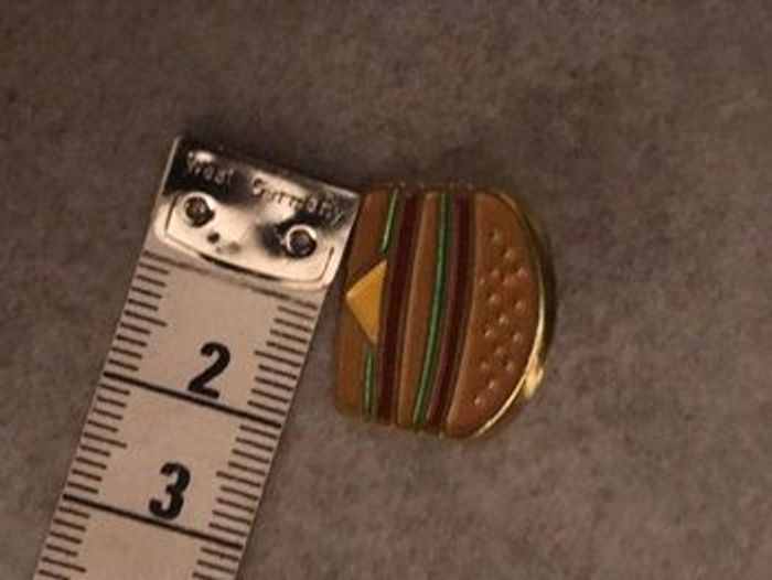 collection pin s hamburger big mac comme neuf tout en métal - photo numéro 4