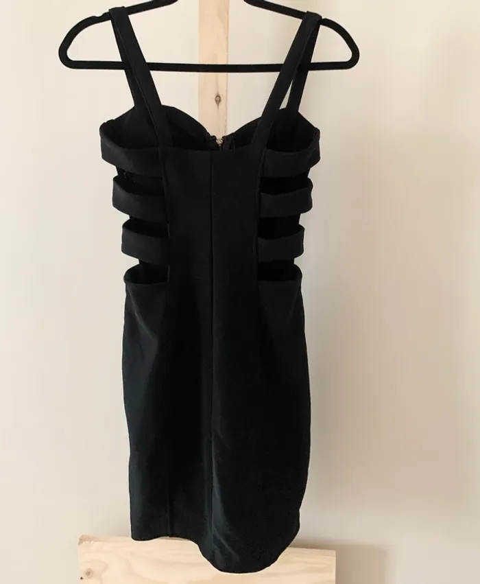 🖤 Robe noire style bandage – Taille S - photo numéro 2