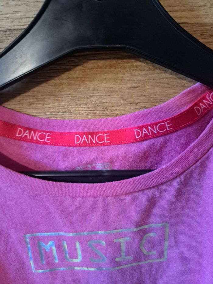 T shirt 6 ans - photo numéro 4