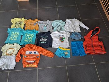 Lot vêtements garçon 2 ans 