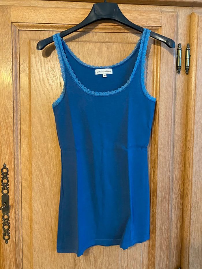 Top bleu