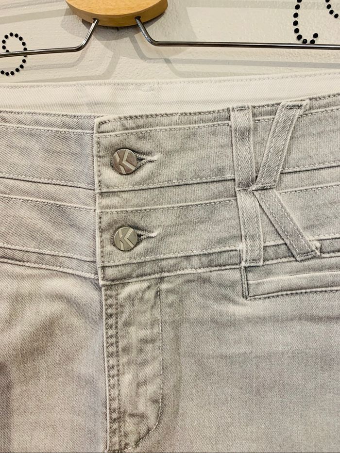 Jupe Karl Lagerfeld taille 40 - photo numéro 2