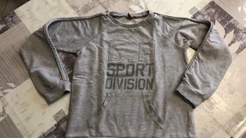 Sweat gris 12ans Kiabi