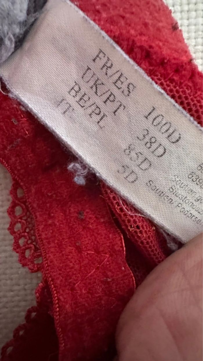 🔆 Etam 100 D superbe soutien gorge en très bon état et très confortable - photo numéro 8